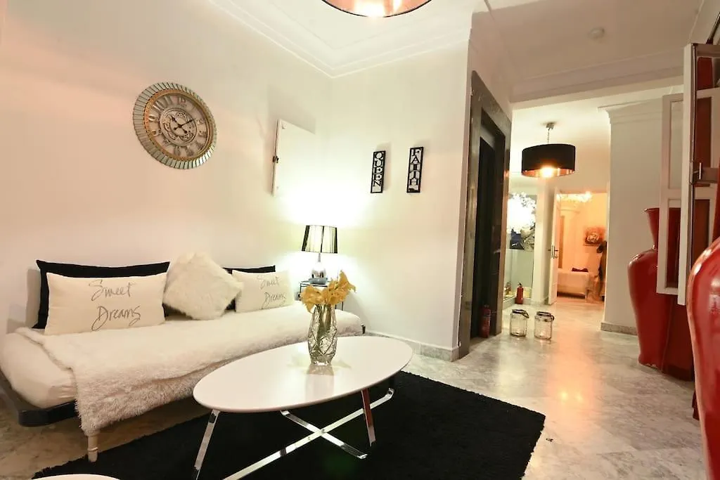 Riad Avec Piscine - Wifi- Petit Dejeuner Marrakesz 0*,